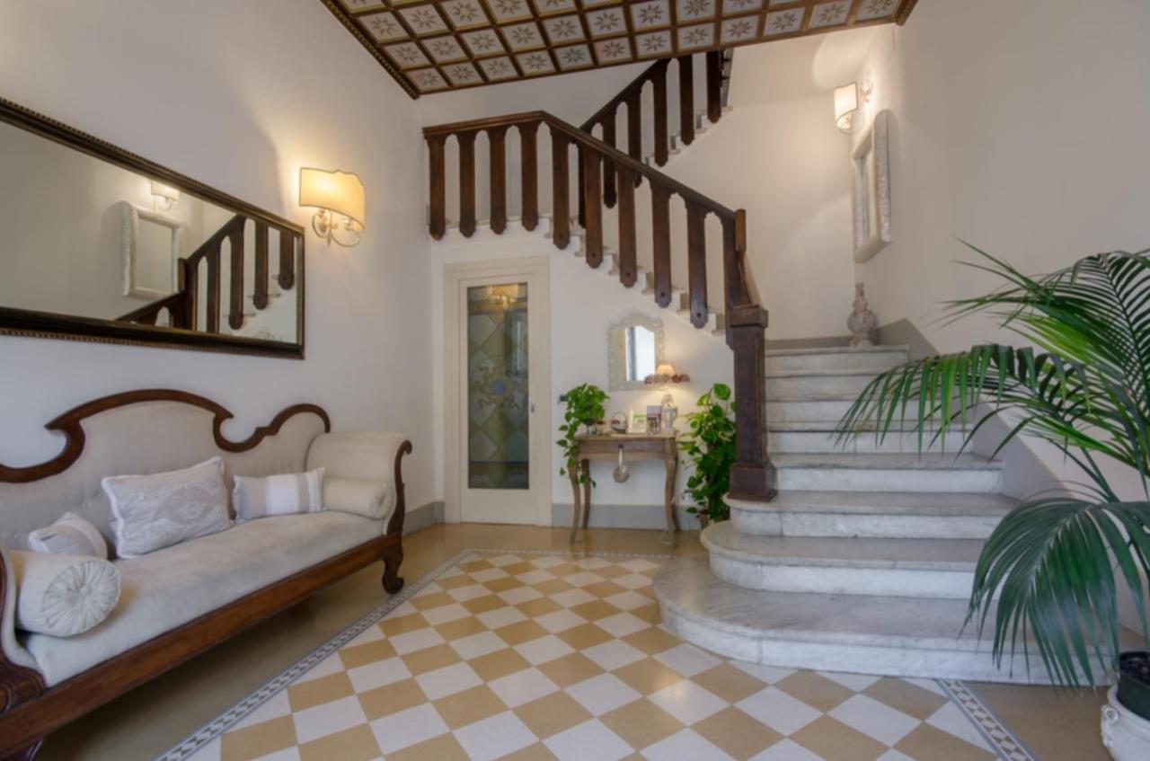 Bed and Breakfast Il Sole Antico В'яреджо Екстер'єр фото