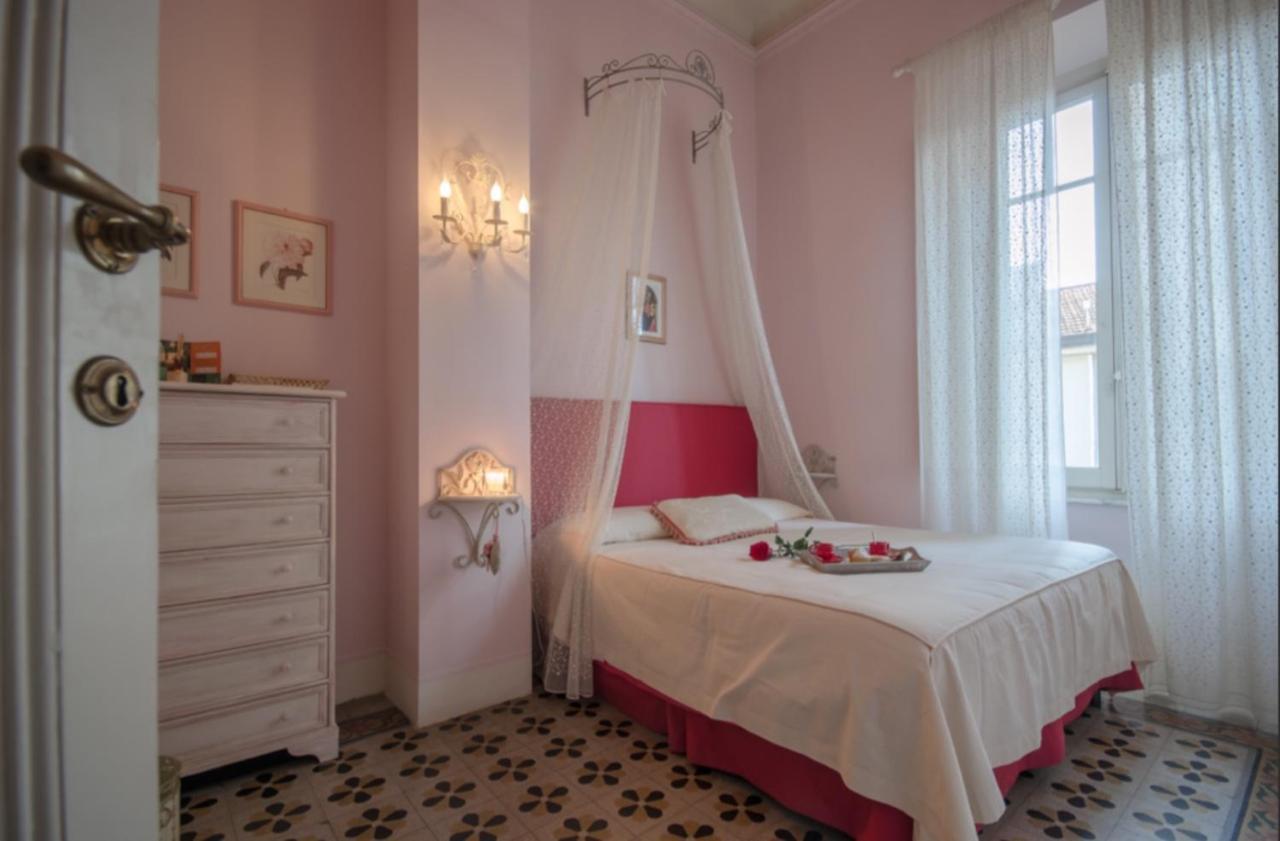 Bed and Breakfast Il Sole Antico В'яреджо Екстер'єр фото